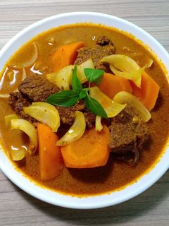 Hình của món Bò kho nước cốt dừa.