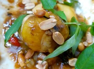 Hình của món Hột vịt lộn xào me tại nhà.