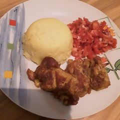 A picture of Pan fried chicken.