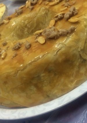 صورة لوصفة قالب الاوزي بعجينة الجلاش