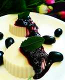 White chocolate panna Cotta with blueberry sauce