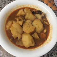 Una foto de Patatas chascadas con chocos