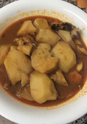 Una foto de Patatas chascadas con chocos