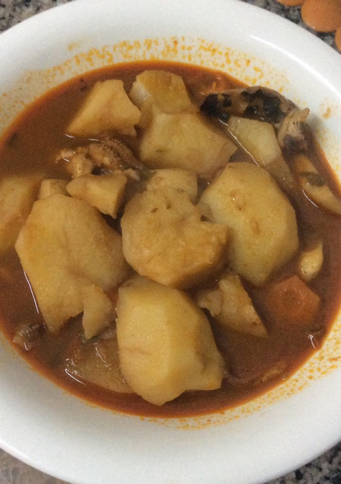 Una foto de Patatas chascadas con chocos