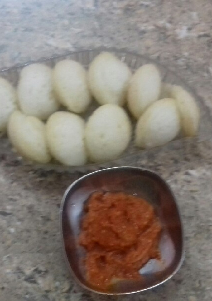 கேரளா முட்ட சுர்கா (Kerala mutta surka recipe in tamil) செய்முறை முக்கிய புகைப்படம்