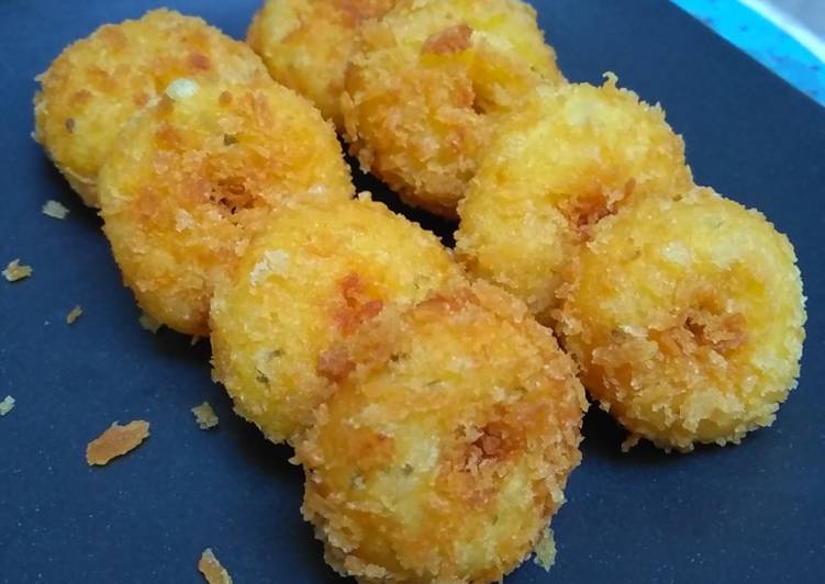 Cara Gampang Menyiapkan Potato Cheesy Ring Anti Gagal