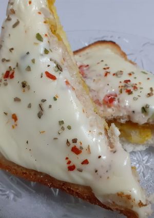 A picture of Instant bread pizza.