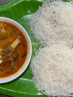 இடியாப்பம் ஆட்டுக்கால் பாயா செய்முறை முக்கிய புகைப்படம்