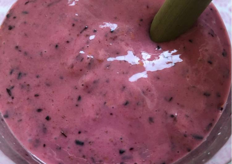 Recipe of Quick Berry maca smoothie