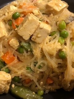 Tofu Curry mit Glasnudeln Rezepthauptbild