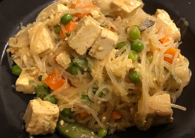Tofu Curry mit Glasnudeln
