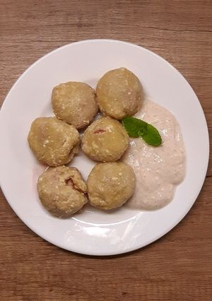 Zdjęcie przepisu Truskawkowe knedelki z tofu.