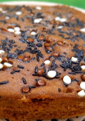 બિસ્કીટ કોકો કેક (Biscuit coco cake in Gujarati Recipe) રેસીપી મુખ્ય ફોટો