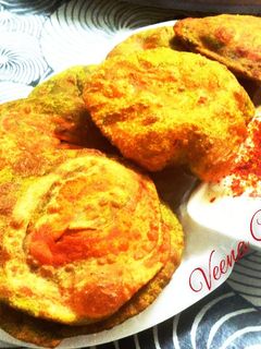 तिरंगा मेथी पूरी (tiranga methi poori recipe in Hindi) रेसिपी मुख्य फोटो