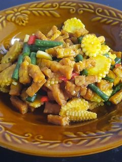 Foto resep Tumis tempe, kacang panjang dan putren