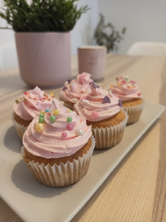 A picture of Cupcakes 🧁 (Buttercream Frosting).