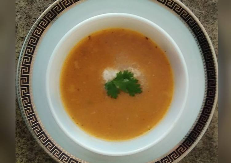 Quick Tips Creemy cauliflower and carrot soup