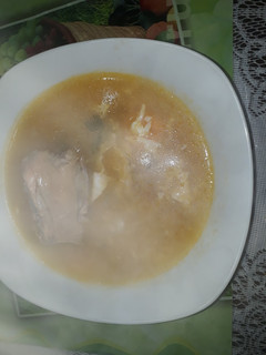Una foto de Locro Boliviano de pollo