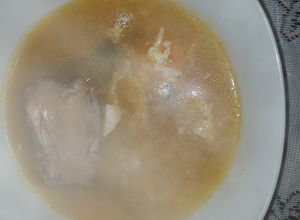 Una foto de Locro Boliviano de pollo