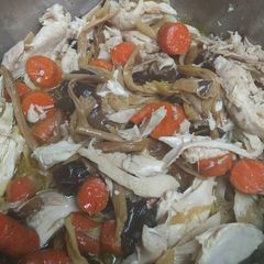 A picture of Clay Pot Chicken.