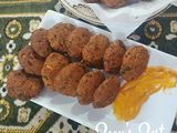 Alasanda Vada/Garelu - Andhra Black Eyed Bean Fritters