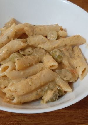 Tejszínes-cukkinis tészta olívabogyóval recept fotója
