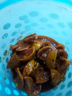 नींबू का खट्टा मीठा अचार (Nimbu ka khatta meetha achar recipe in Hindi) रेसिपी मुख्य फोटो
