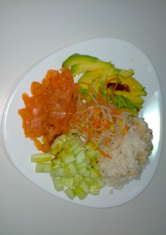 Una foto de Poke Bowl de Sushi