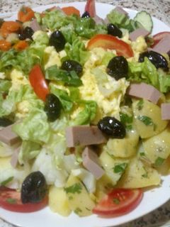 صورة لوصفة سلطة صيفية بالفقوس 🥒🥒