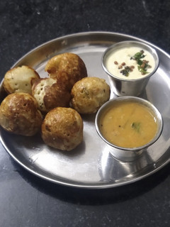 ஸ்ப்ரவுட்ஸ் பணியாரம் செய்முறை முக்கிய புகைப்படம்