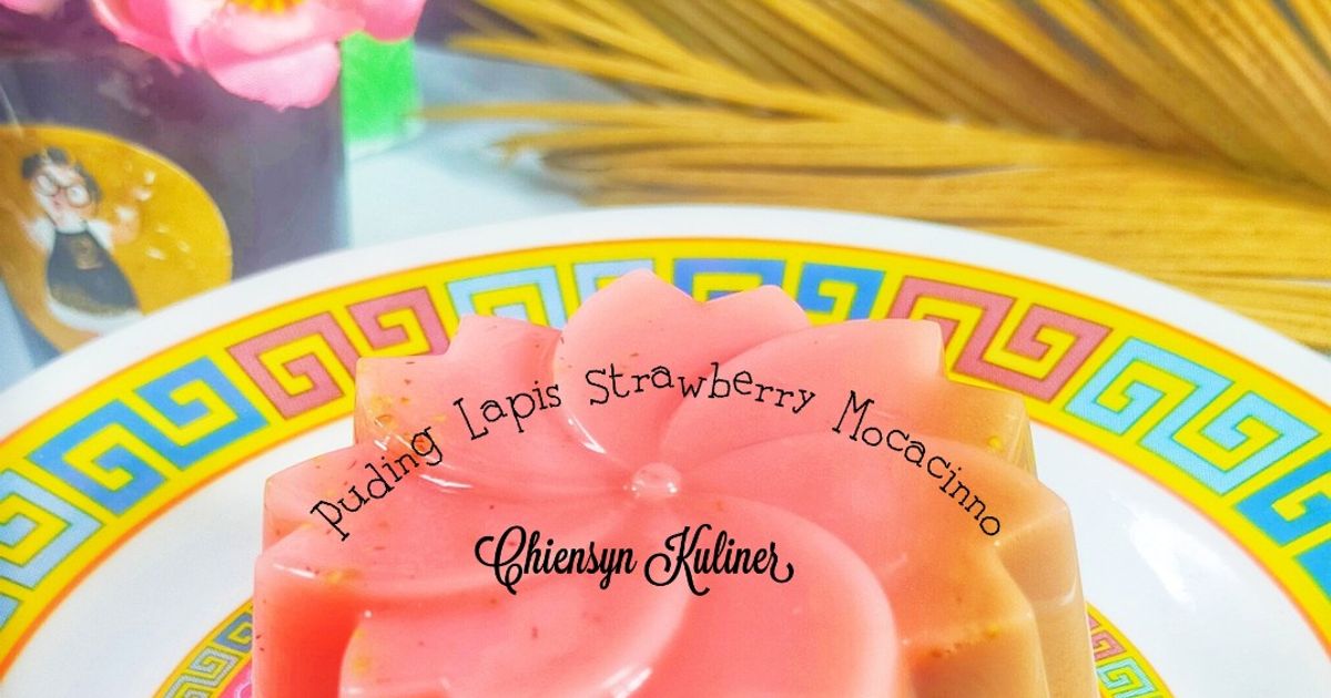 Puding Lapis Strawberry Mocacinno