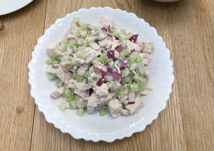 Classical chicken salad