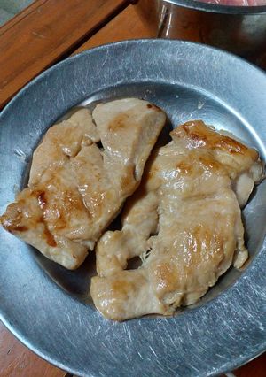รูปของ อกไก่หมักซอสง่ายๆ