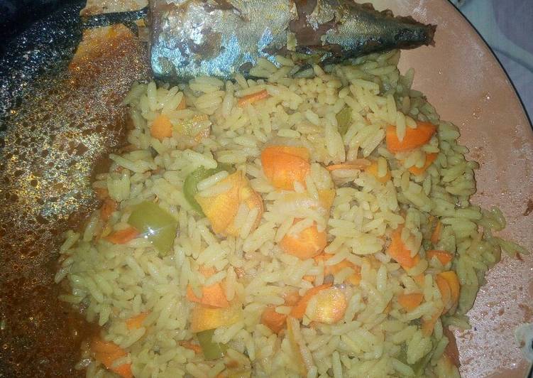 Easiest Way to Make Perfect Fried rice with fish soup