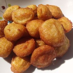 A picture of Akara.