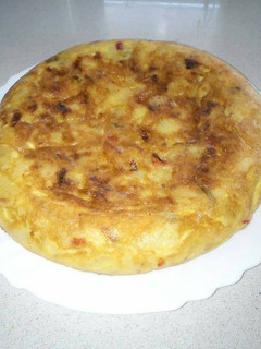 Una foto de Tortilla de patatas con pimiento