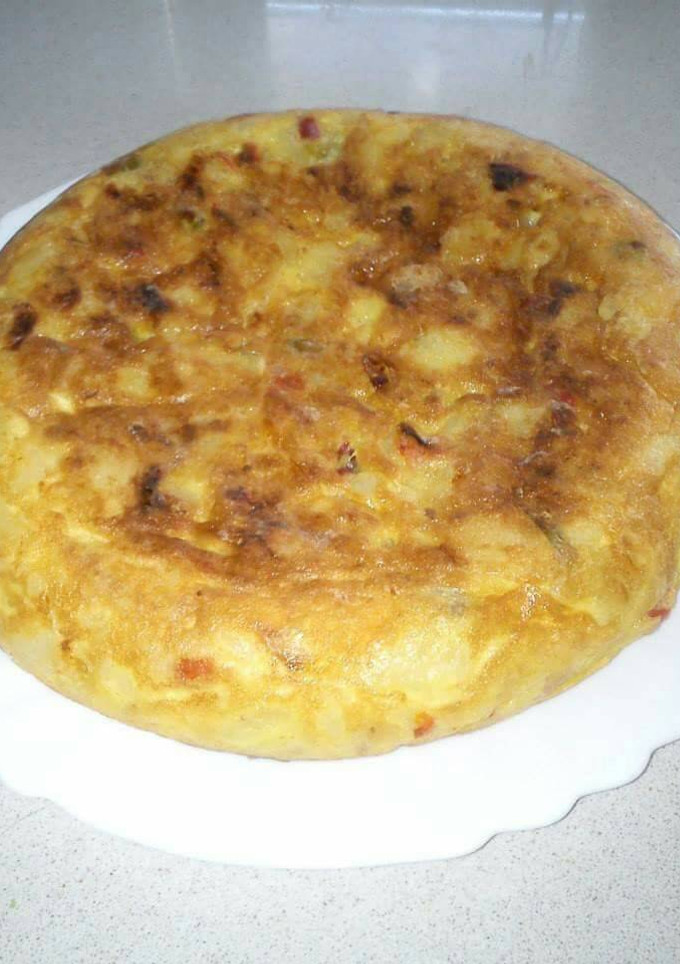 Una foto de Tortilla de patatas con pimiento