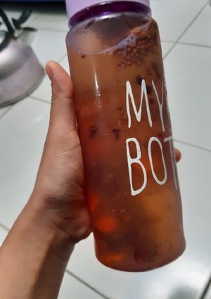 Foto resep Infused water untuk detox rahim