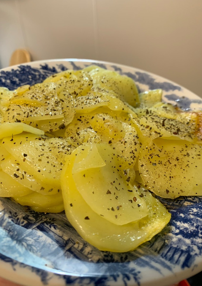 Una foto de Patatas a lo pobre en lékué