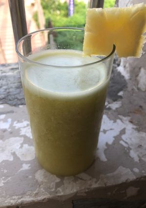 કીવી પાઈનેપલ જયુસ(kiwi pineple juice recipe in Gujarati) રેસીપી મુખ્ય ફોટો