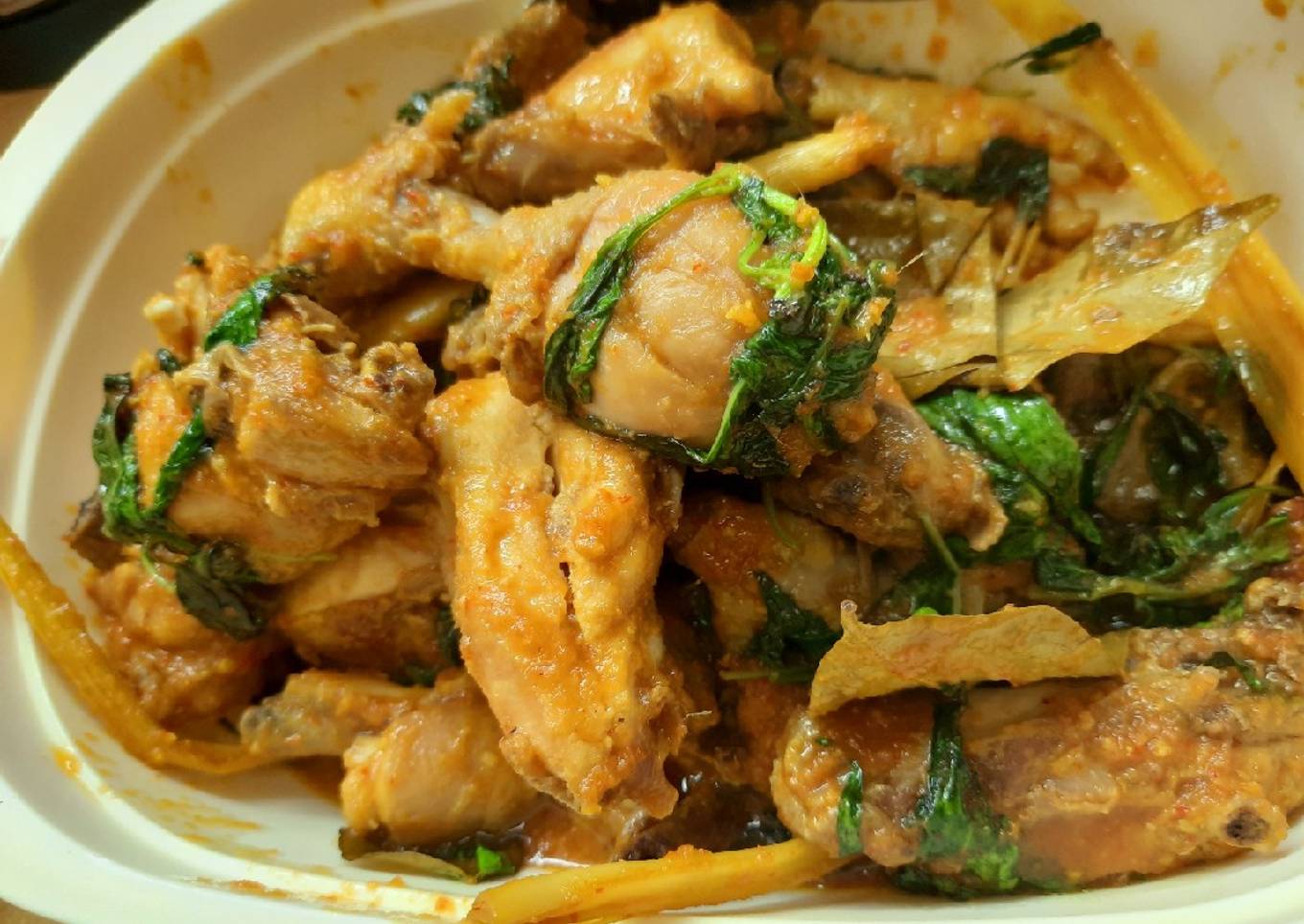 Ayam rica-rica kemangi