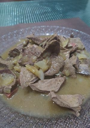 Una foto de Hígado encebollado
