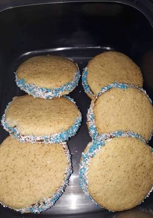 Una foto de Alfajores (súper fáciles)