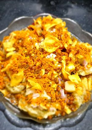A picture of Sindhi Butter Papdi.