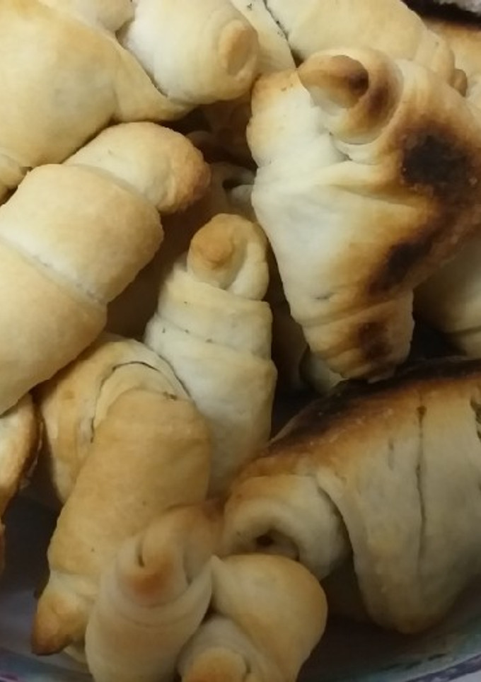 Una foto de Cuernitos de grasa (Fáciles y económicos!) Ideal para el mate