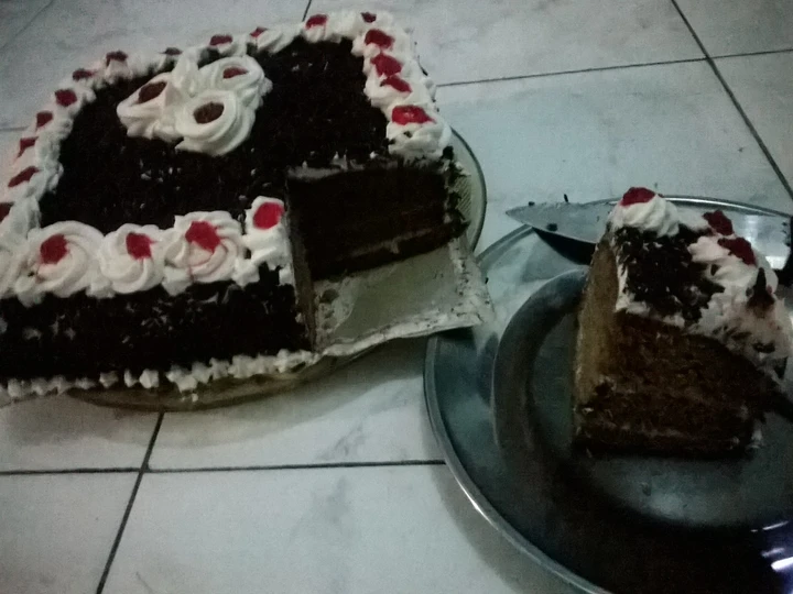 Langkah Gampang Membuat Resep  Chocolate cake birthday simple yang Menggugah Selera, Lezat Sekali