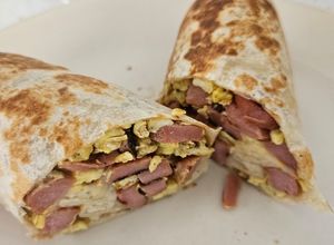 Una foto de Desayuno-almuerzo para los que trabajamos de noche