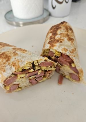 Una foto de Desayuno-almuerzo para los que trabajamos de noche