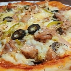 A picture of Fajita pizza without oven soft cheesy.