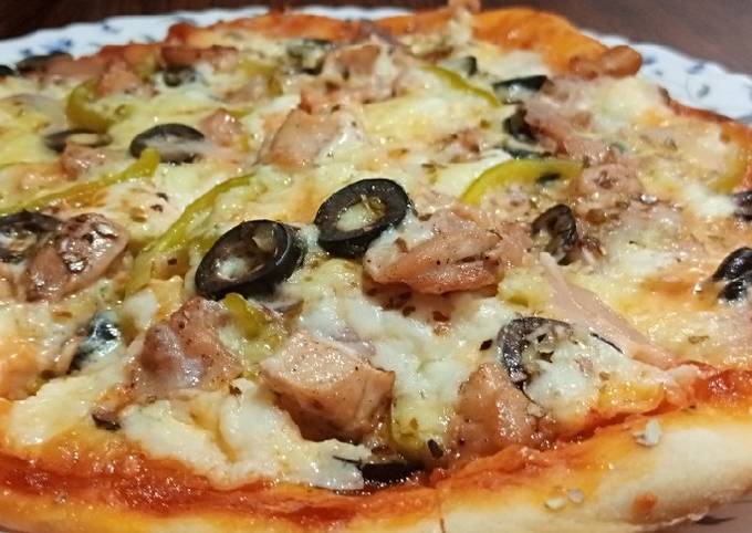 Steps to Make Delicious Fajita pizza without oven soft cheesy